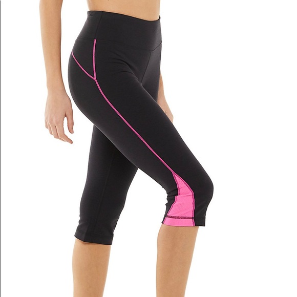 Fila | Pants u0026 Jumpsuits | Womens Fila Sport Midrise Skimmer Capris |  Poshmark